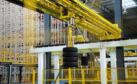 軟控股份“橡膠輪胎智能分揀、調(diào)度與倉(cāng)儲(chǔ)物流集成系統(tǒng)”達(dá)到國(guó)際先進(jìn)水平